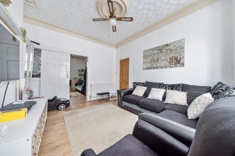 8 Clitheroe Road, Manchester, M13 0GE