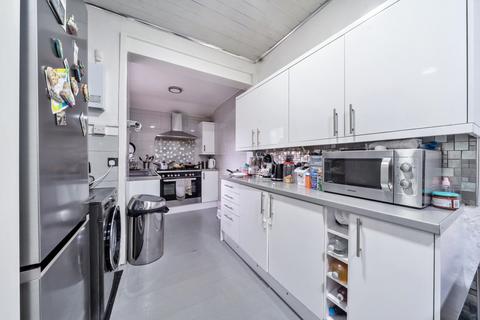 8 Clitheroe Road, Manchester, M13 0GE