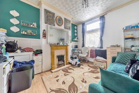 8 Clitheroe Road, Manchester, M13 0GE