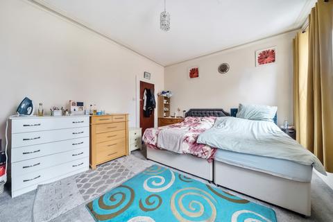8 Clitheroe Road, Manchester, M13 0GE