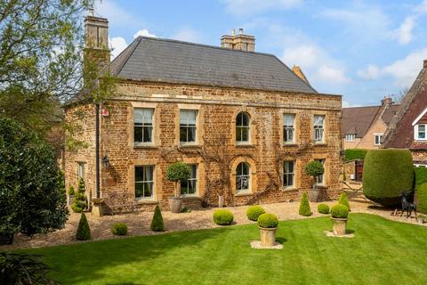 6 bedroom detached house for sale, Orlingbury Road Great Harrowden, Northamptonshire, NN9 5AF