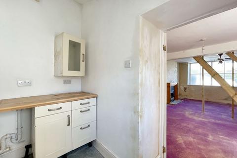 2 bedroom end of terrace house for sale, 12A East Street, Chard, Somerset, TA20 1EP