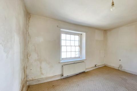2 bedroom end of terrace house for sale, 12A East Street, Chard, Somerset, TA20 1EP