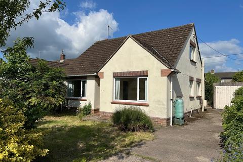 2 bedroom detached bungalow for sale, Beckford Close, Warminster, BA12