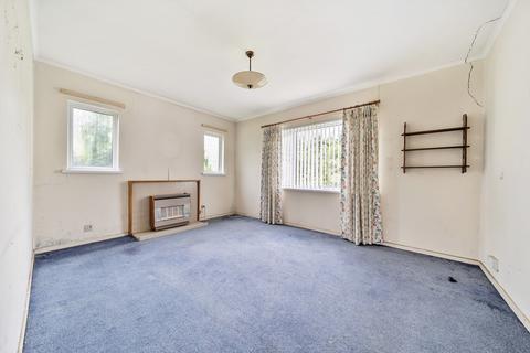 2 bedroom detached bungalow for sale, Beckford Close, Warminster, BA12