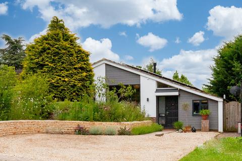 4 bedroom bungalow for sale, Tackley OX5 3AS