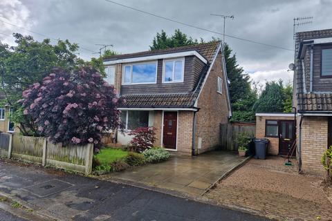3 bedroom semi-detached house to rent, Fairhurst Drive, Parbold, Lancashire, WN8 7DP