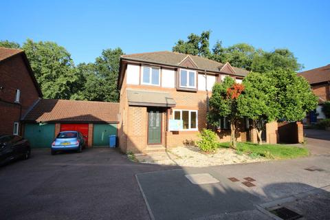 3 bedroom semi-detached house to rent, Cooke Rise, Bracknell RG42