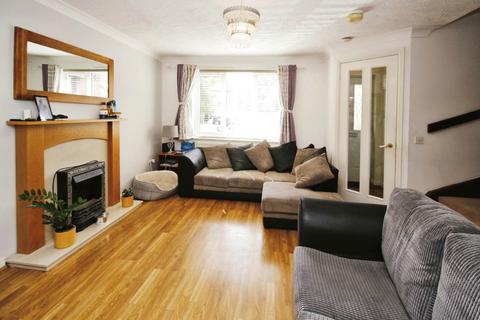 3 bedroom semi-detached house to rent, Cooke Rise, Bracknell RG42