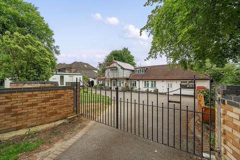 5 bedroom detached bungalow for sale, Ermyn Way, Leatherhead KT22