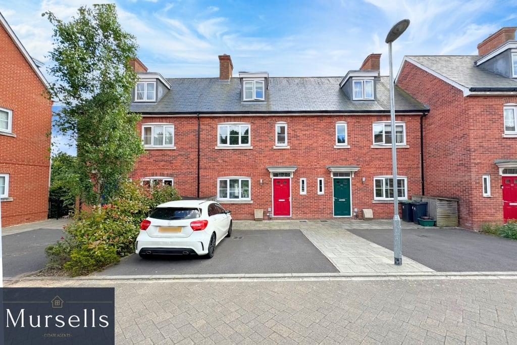 Howarth Road, Wimborne BH21 3 bed terraced house for sale £350,000