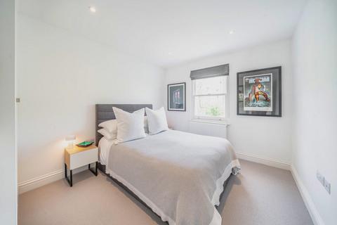 2 bedroom flat for sale, Chelsham Road, Clapham