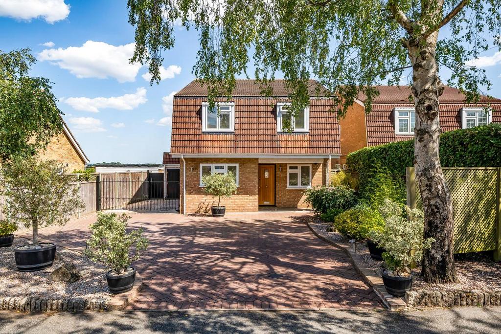 Sunnyfield Road, Chislehurst 4 bed detached house for sale £750,000