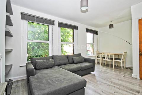 2 bedroom apartment to rent, Burlington Road, New Malden