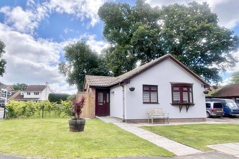 2 bedroom bungalow for sale, Brook Drive, Verwood, Dorset, BH31