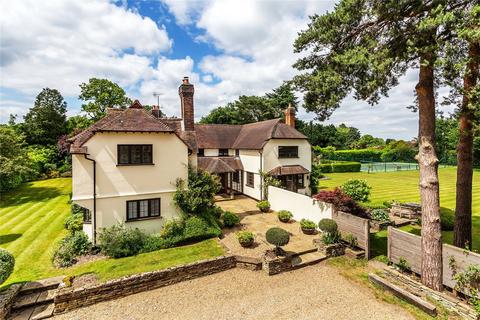 6 bedroom detached house for sale, Mount Road, Chobham, Surrey, GU24
