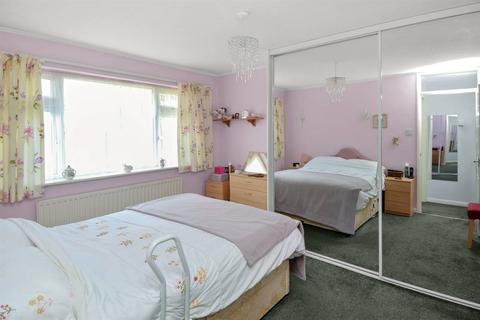 8 Avondale Close, Whitstable, CT5 3QA