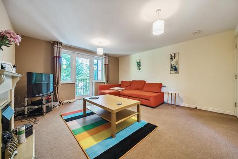 2 bedroom apartment to rent, London Road,  Newbury,  RG14