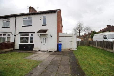 3 bedroom semi-detached house to rent, Northbrook Avenue, Manchester M8