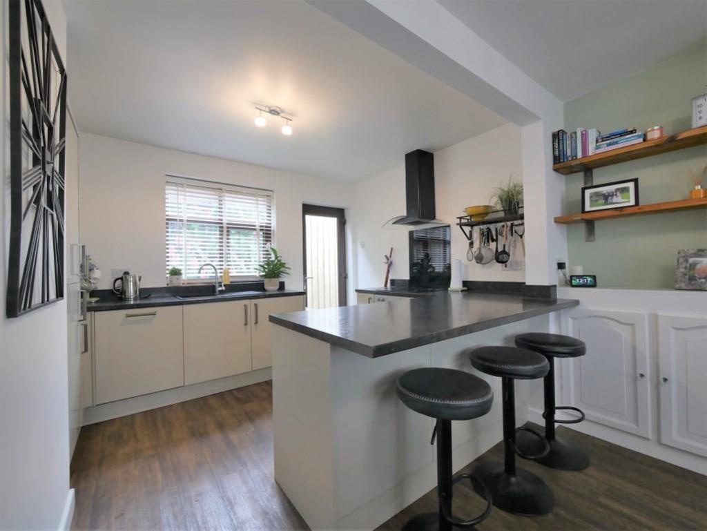 Kitchen area1