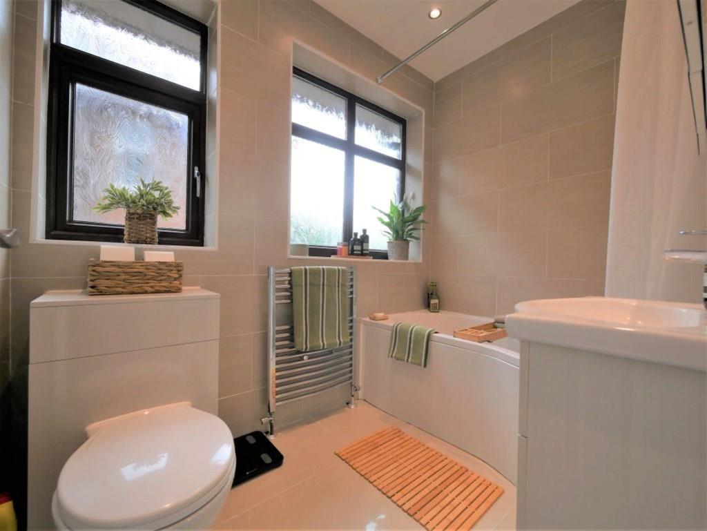 Bathroom1