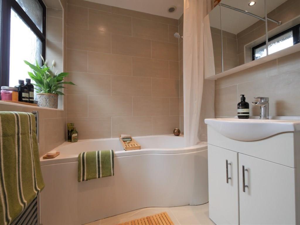 Bathroom2