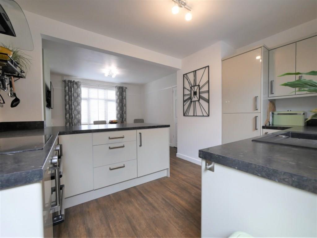 KITCHEN &amp; DINING