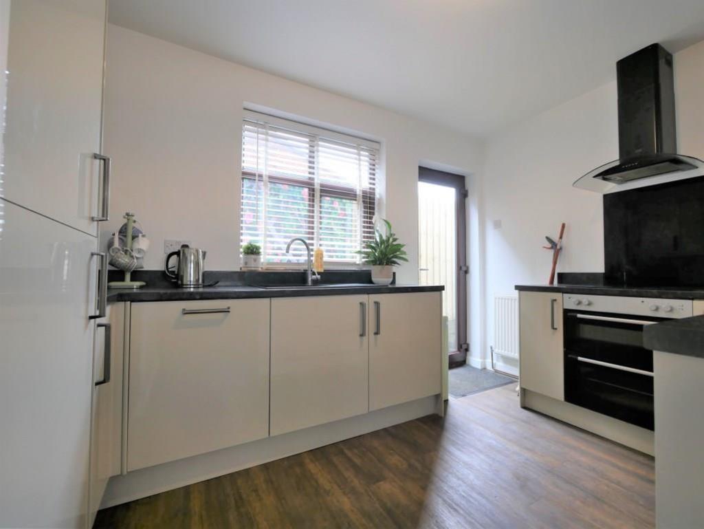 Kitchen area2