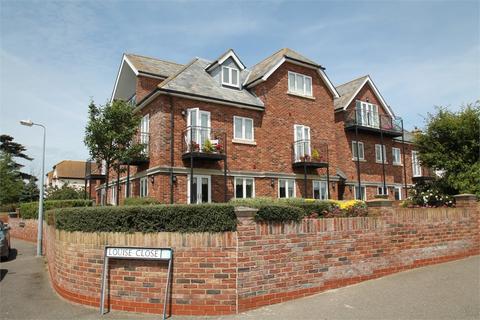 2 bedroom ground floor flat for sale, Naze Park Road, WALTON ON THE NAZE, CO14