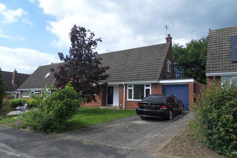 3 bedroom detached house to rent, Champneys Road, Diss