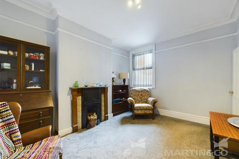 3 bedroom terraced house for sale, Urban Road, Hexthorpe