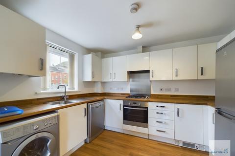 2 bedroom apartment to rent, Braunton Crescent , Mapperley