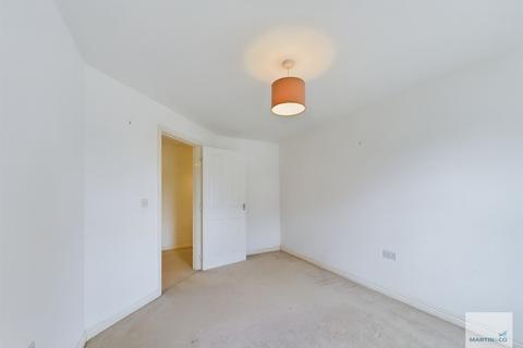 2 bedroom apartment to rent, Braunton Crescent , Mapperley