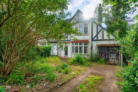 16 Buckingham Way, Wallington, SM6 9LT