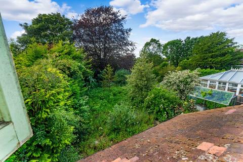 16 Buckingham Way, Wallington, SM6 9LT