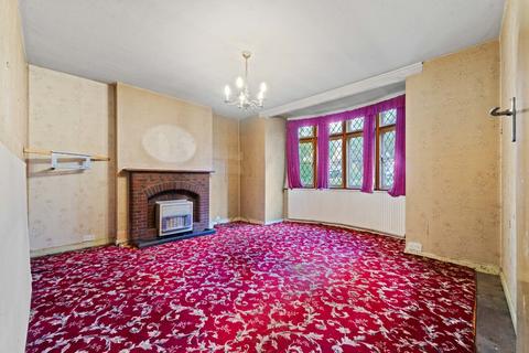 16 Buckingham Way, Wallington, SM6 9LT