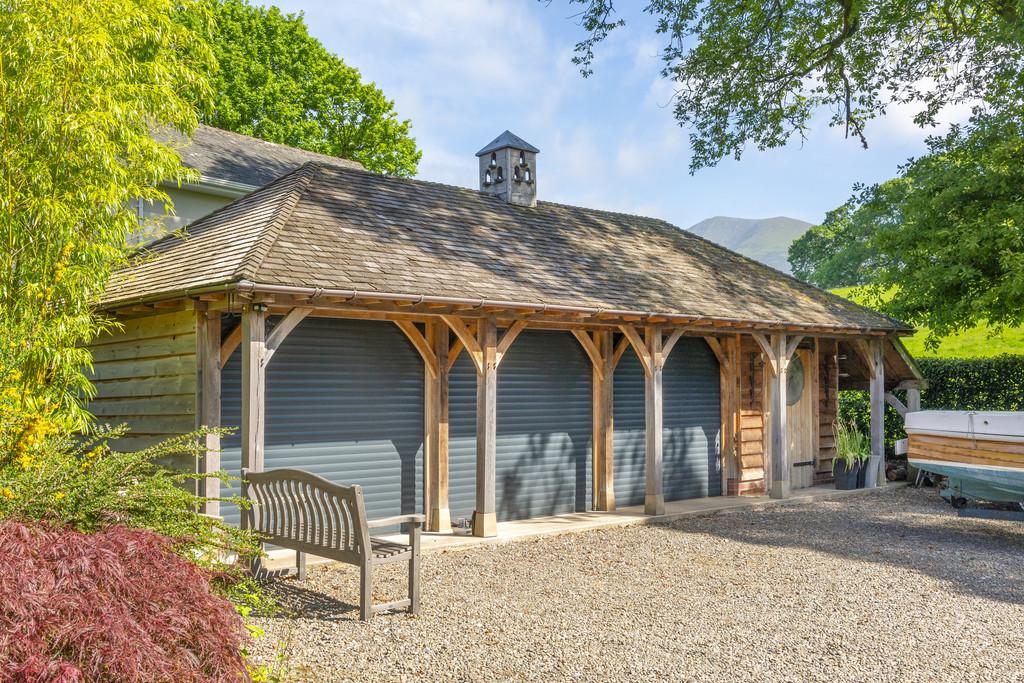 Treble Garage with Workshop