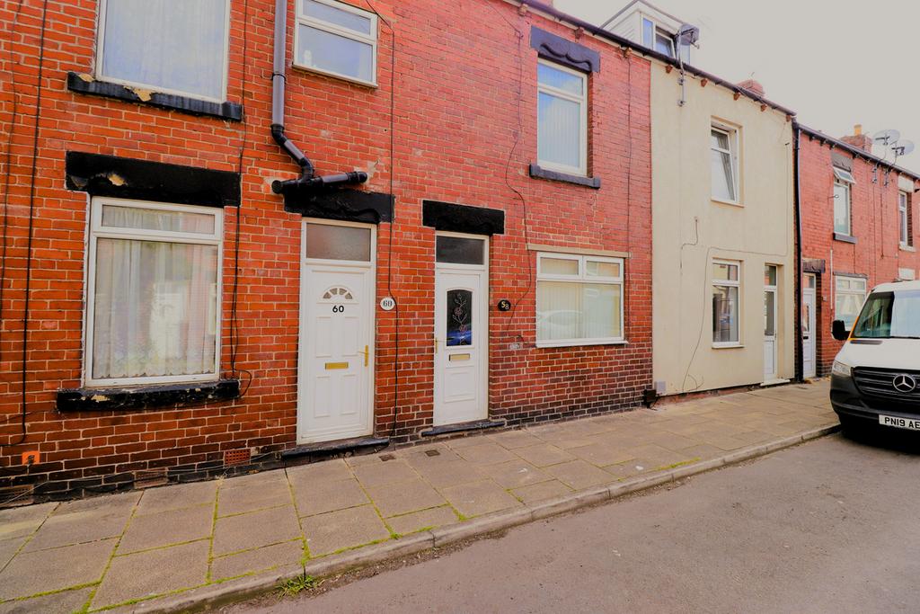 Royston Barnsley S71 3 bed terraced house for sale £65,000