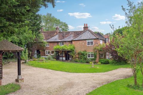 4 bedroom detached house for sale, Amersham Road, Chalfont St Peter, Buckinghamshire