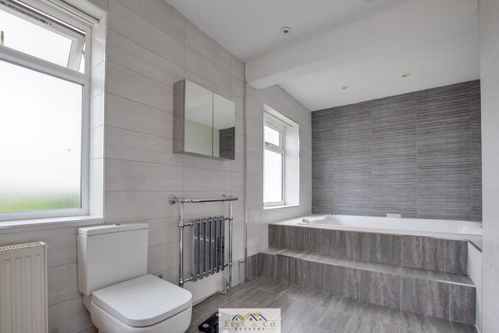 Bathroom 1.1