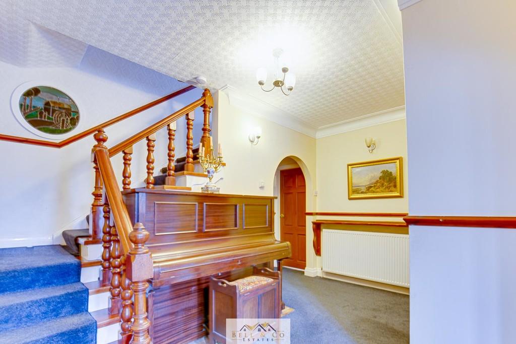 Entrance hall 1.1