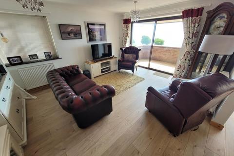 2 bedroom apartment for sale, Hamilton Gardens, Suffolk IP11