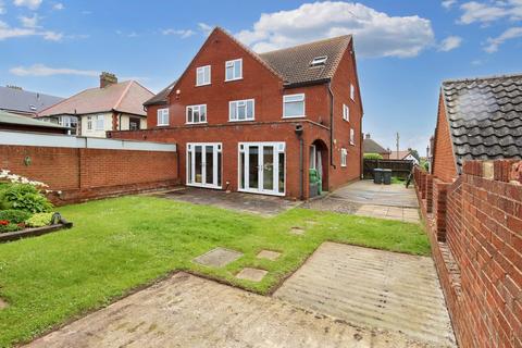 4 bedroom semi-detached house for sale, Bacton Road, Suffolk IP11