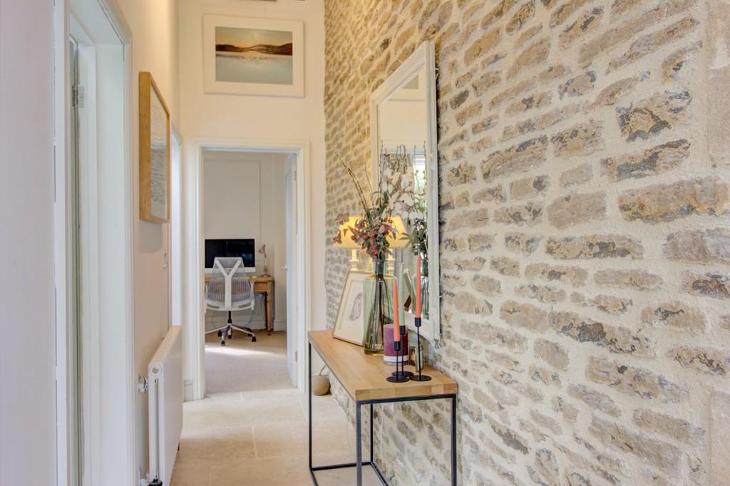 79 wooley st18