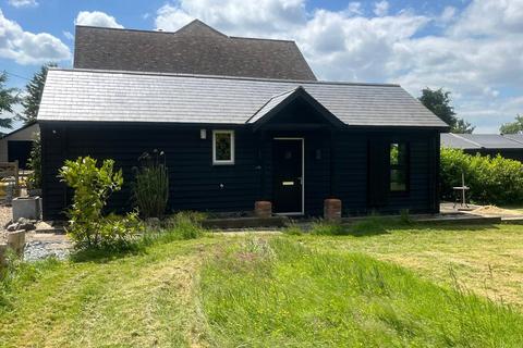 1 bedroom barn to rent, Park Road, Toddington, Dunstable, Bedfordshire, LU5