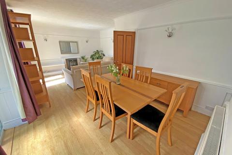 undefined, Kings Walk, Shoreham-by-Sea BN43