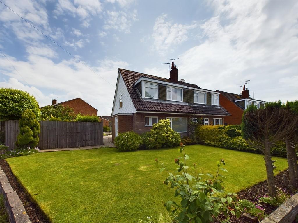 Rosslyn Road, Vicars Cross 3 bed semidetached bungalow for sale £295,000