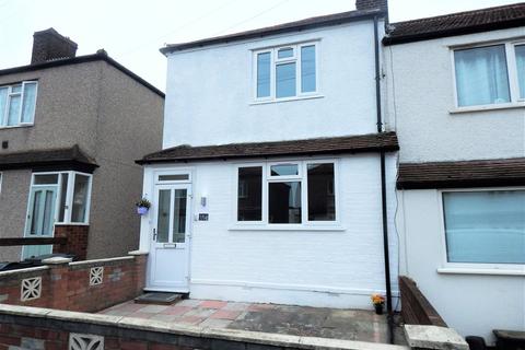2 bedroom end of terrace house to rent, Finchley Close, Dartford, Kent, DA1