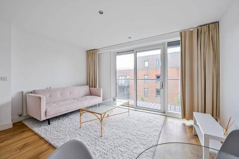 1 bedroom flat to rent, Campbell Court, Kidbrooke, London, SE9