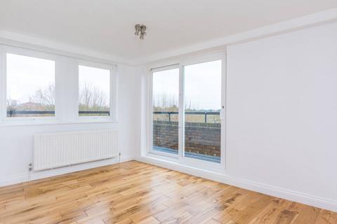 4 bedroom flat to rent, Brentford Dock, Brentford, TW8